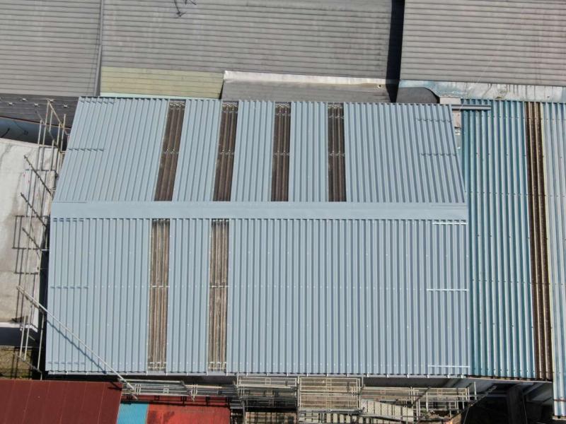 折板屋根改修工事
