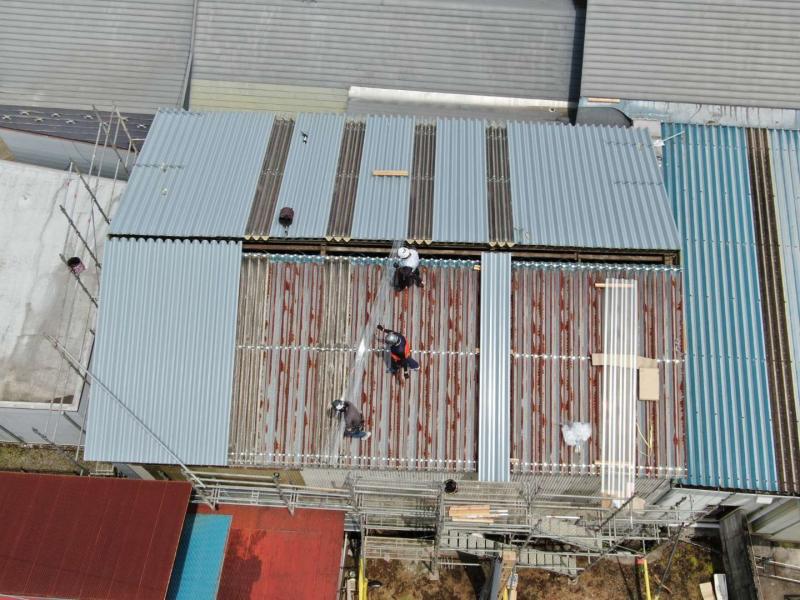 折板屋根改修工事