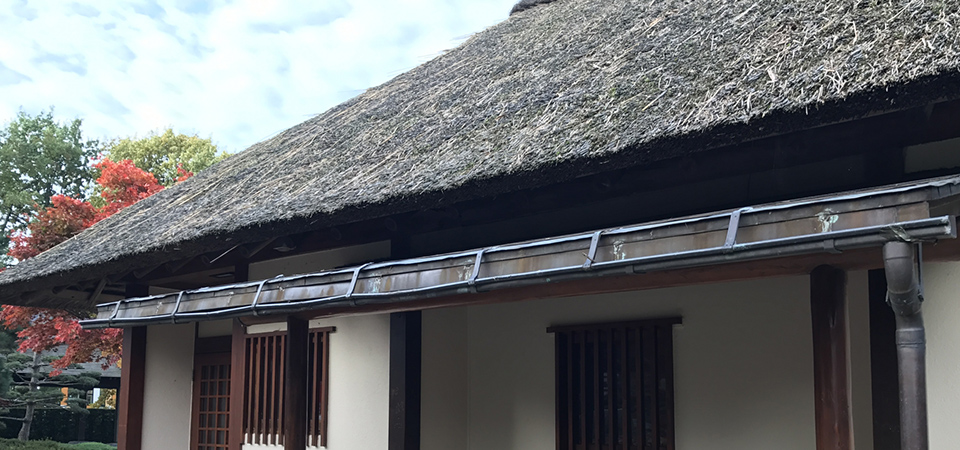 茅葺屋根の吹き替え