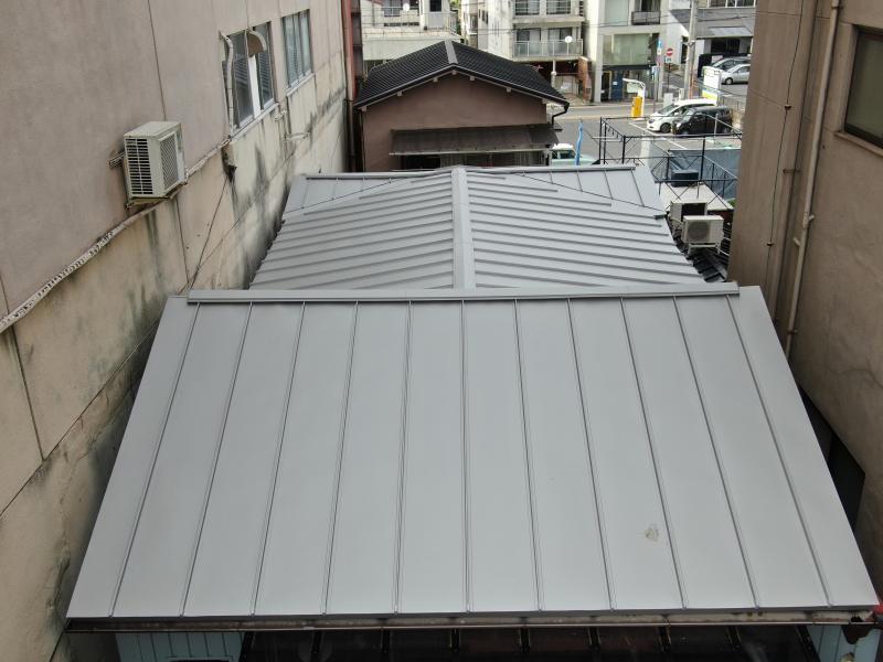 手塚猛邸屋根改修工事