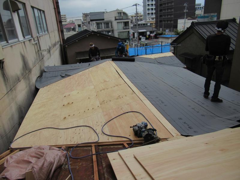 手塚猛邸屋根改修工事