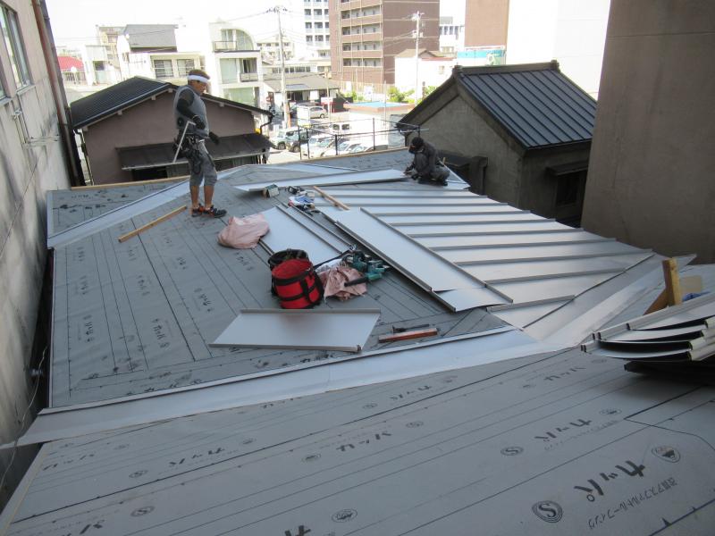 手塚猛邸屋根改修工事