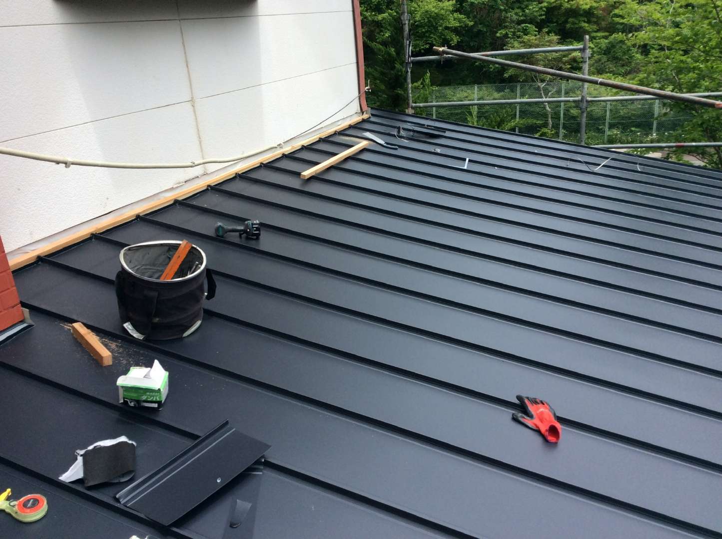ペンションモンゴメリーブラウンダイニングルーム増築部分屋根改修工事